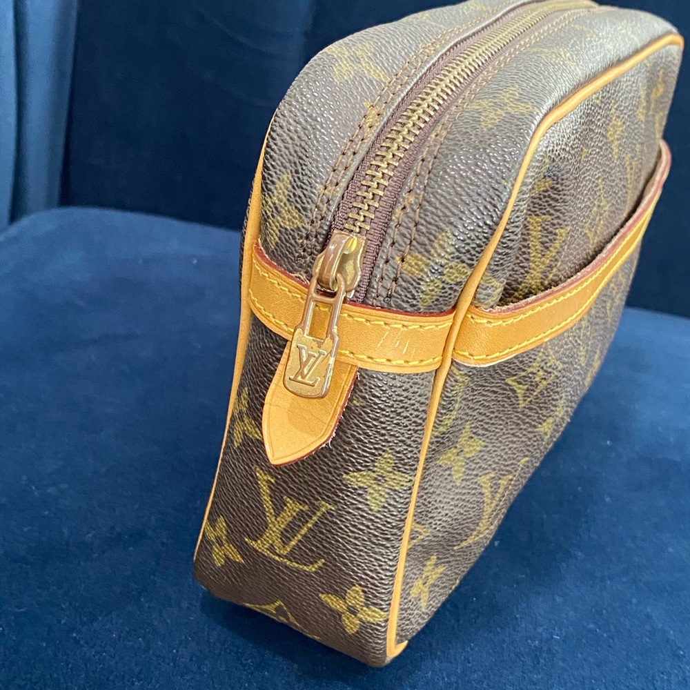 LOUIS VUITTON Monogram Pochette Compiegne 23 - Picture 7 of 15